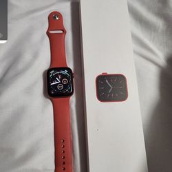 Apple Watch Series 6 Product Red 45mm
