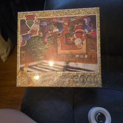 1008 PC Holiday  PUZZLE 