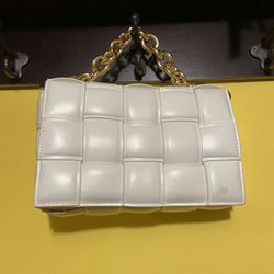 Handbag White And Gold Chain