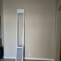 Like New Pet Door With Aluminum Frame For Glass Sliding Door