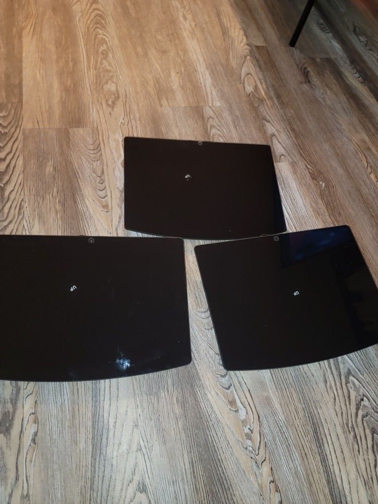 Glass Media Shelves(3)