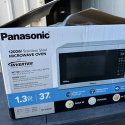 New In Box Panasonic Microwave 