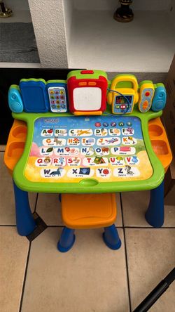 VTech Touch and Learn Activity Desk Deluxe (Frustration Free Packaging)