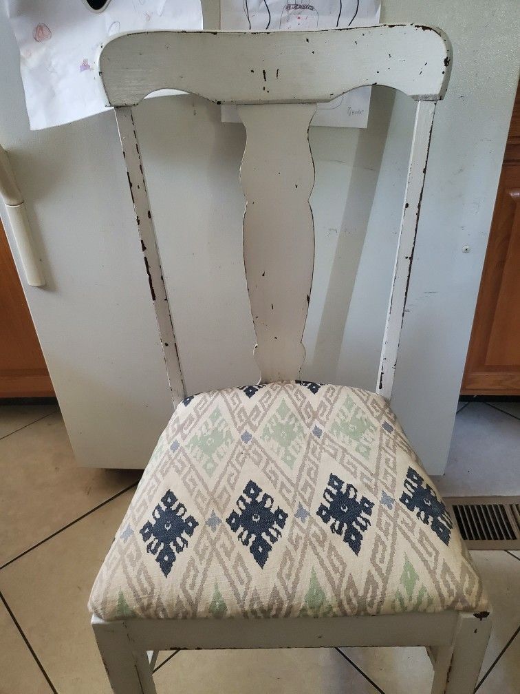White Kitchen Table