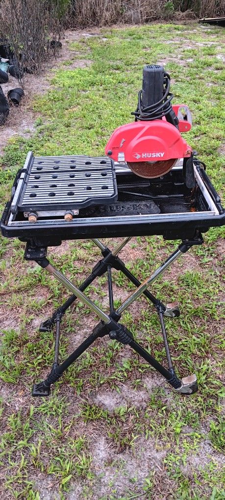 Husky Tile Wet Saw