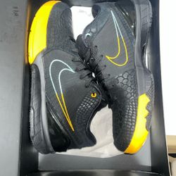 Nike Kobe 4 Size 9