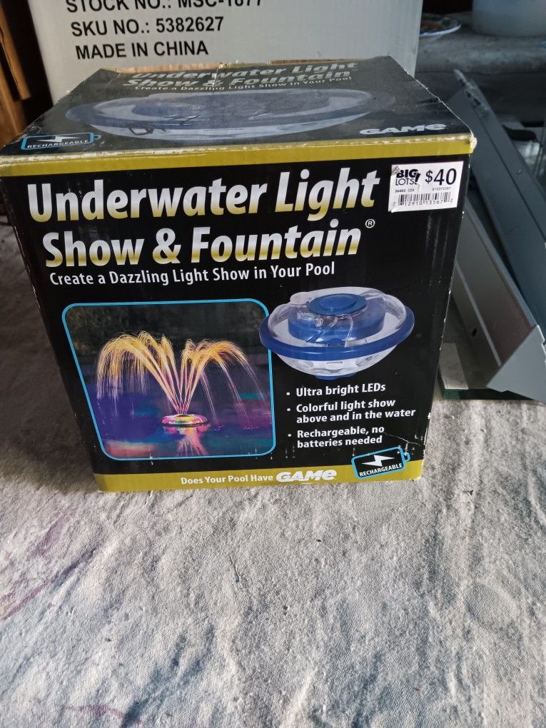 Underwater Light Show & Fountain