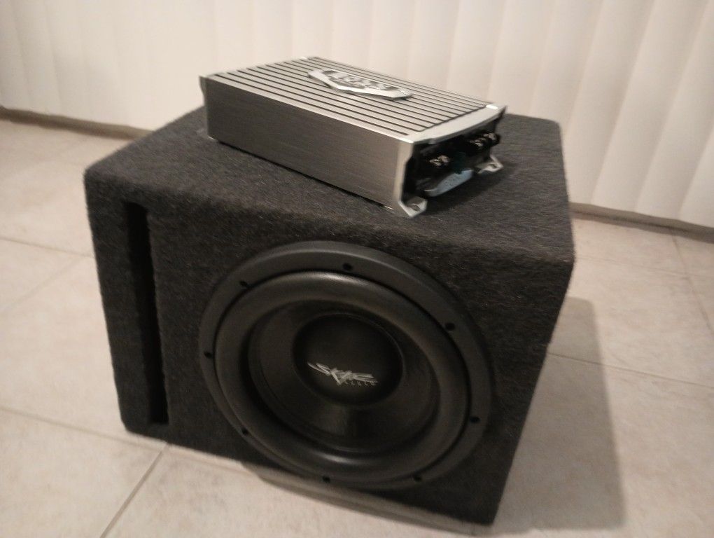 SKAR 10" SUB W/ BOX & AMP