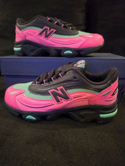 New Balance Sneakers Pink Teal Black