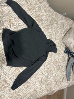 GAP sweater