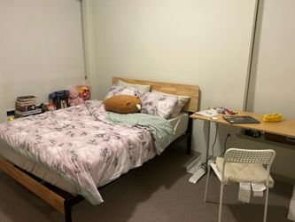 Bed frame & mattress