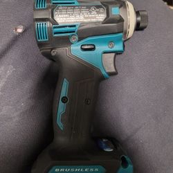 MAKITA XGT BRUSHLESS IMPACT NEW 