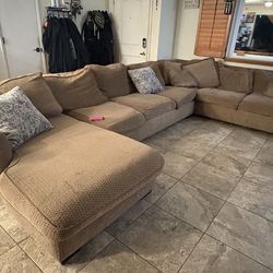 Big beautiful brown Sectional Couch