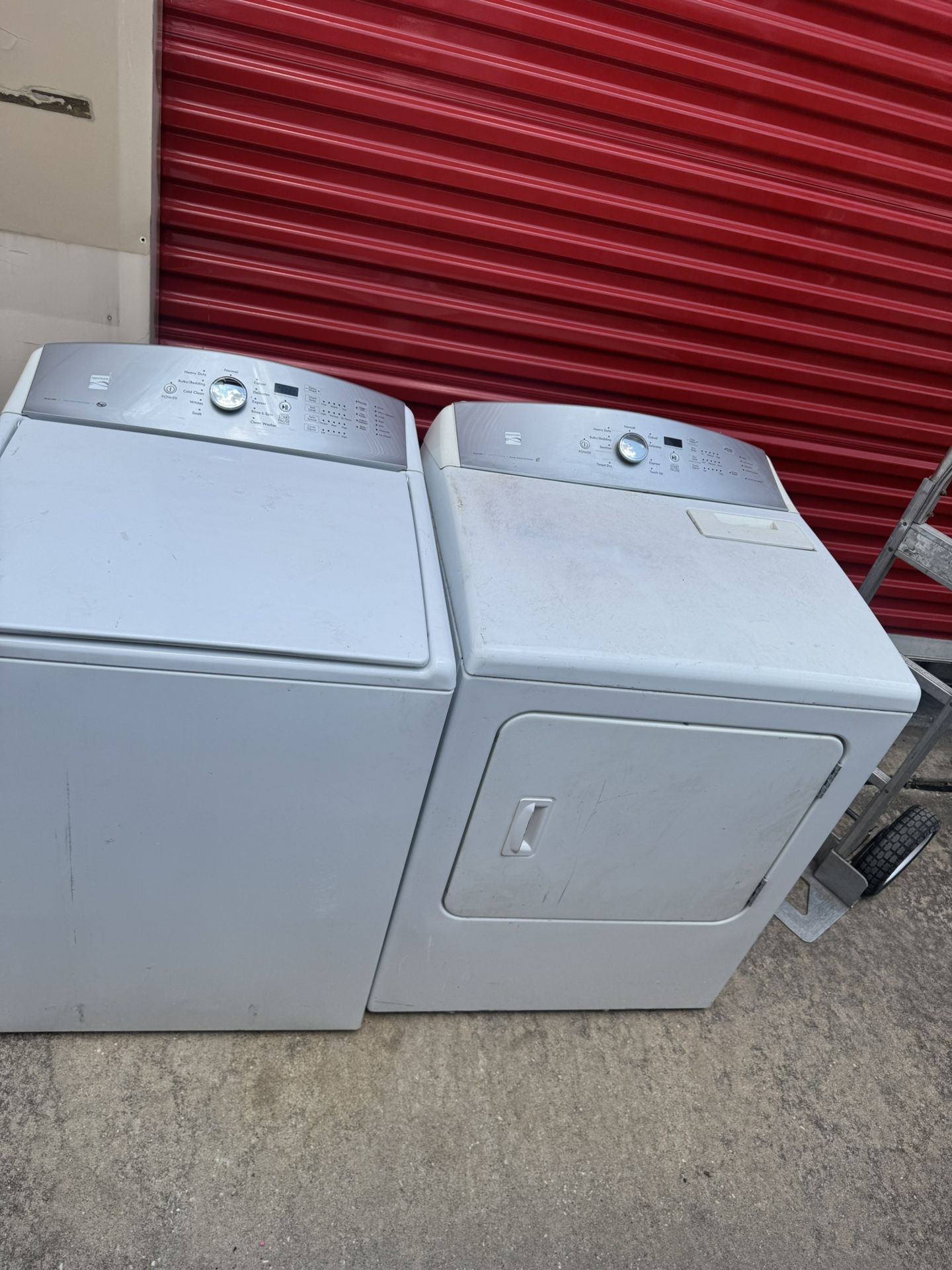 Kenmore washer and dryer electric set