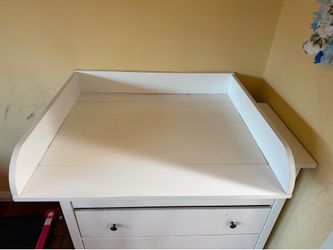 Baby diaper station