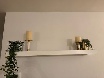 Floating shelf