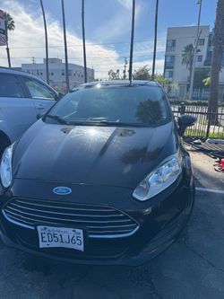 Ford Fiesta Sedan – Black