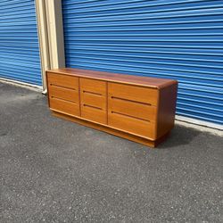 Vintage Teak 9 Drawer Dresser By Sun Cabinet 