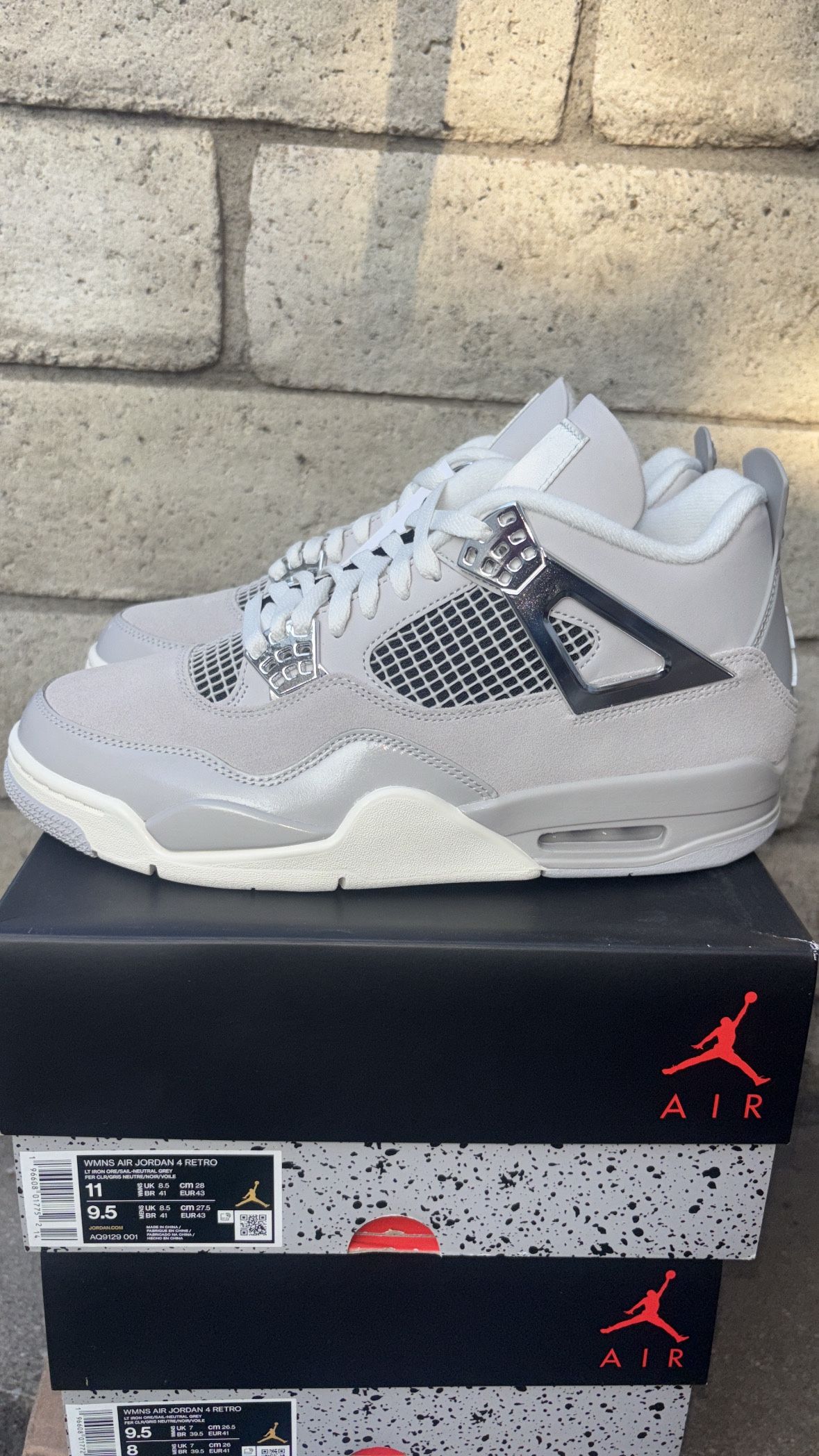 Jordan 4 Retro Frozen Moments
