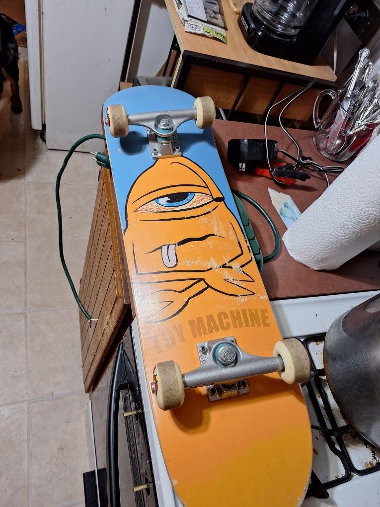 Skate Board Toy Machine