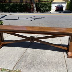 Trestle style bench w/iron accent