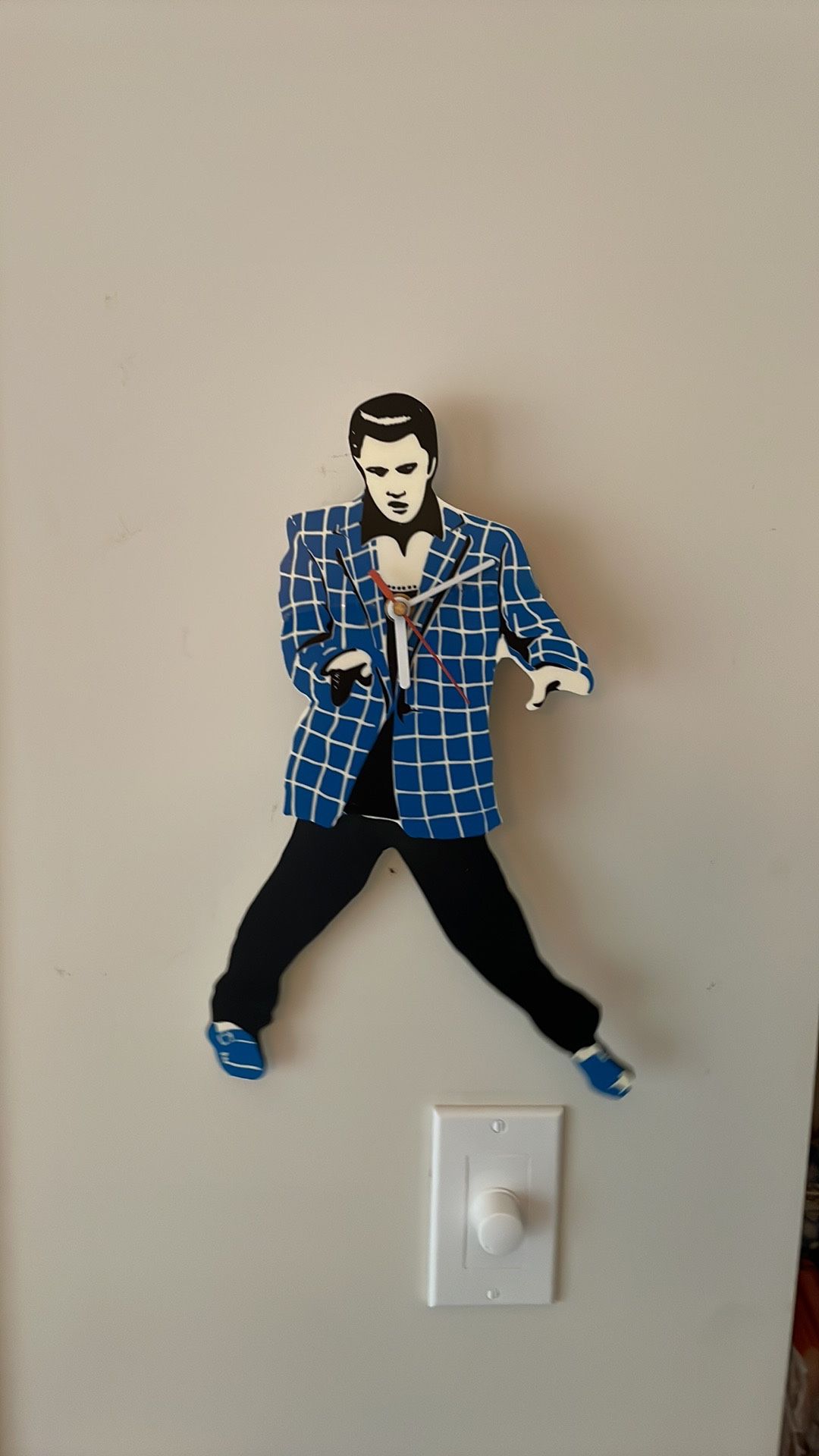 Elvis Presley Collectable Pendulum Clock. In Great Condition.