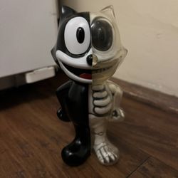 SECRETBASE FELIX THE CAT X-RAY Soft Vinyl Figure 6.3 Inch Tall Super Rare
