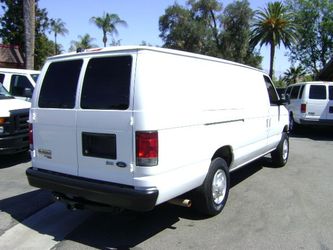 2012 Ford E-350