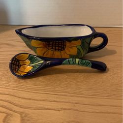 Rare Gravy / Sauce Boat W/spoon 7” Long - Made in Mexico A8