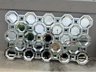 Beautiful oversized geometric beveled wall mirror in excellent condition. 74x45