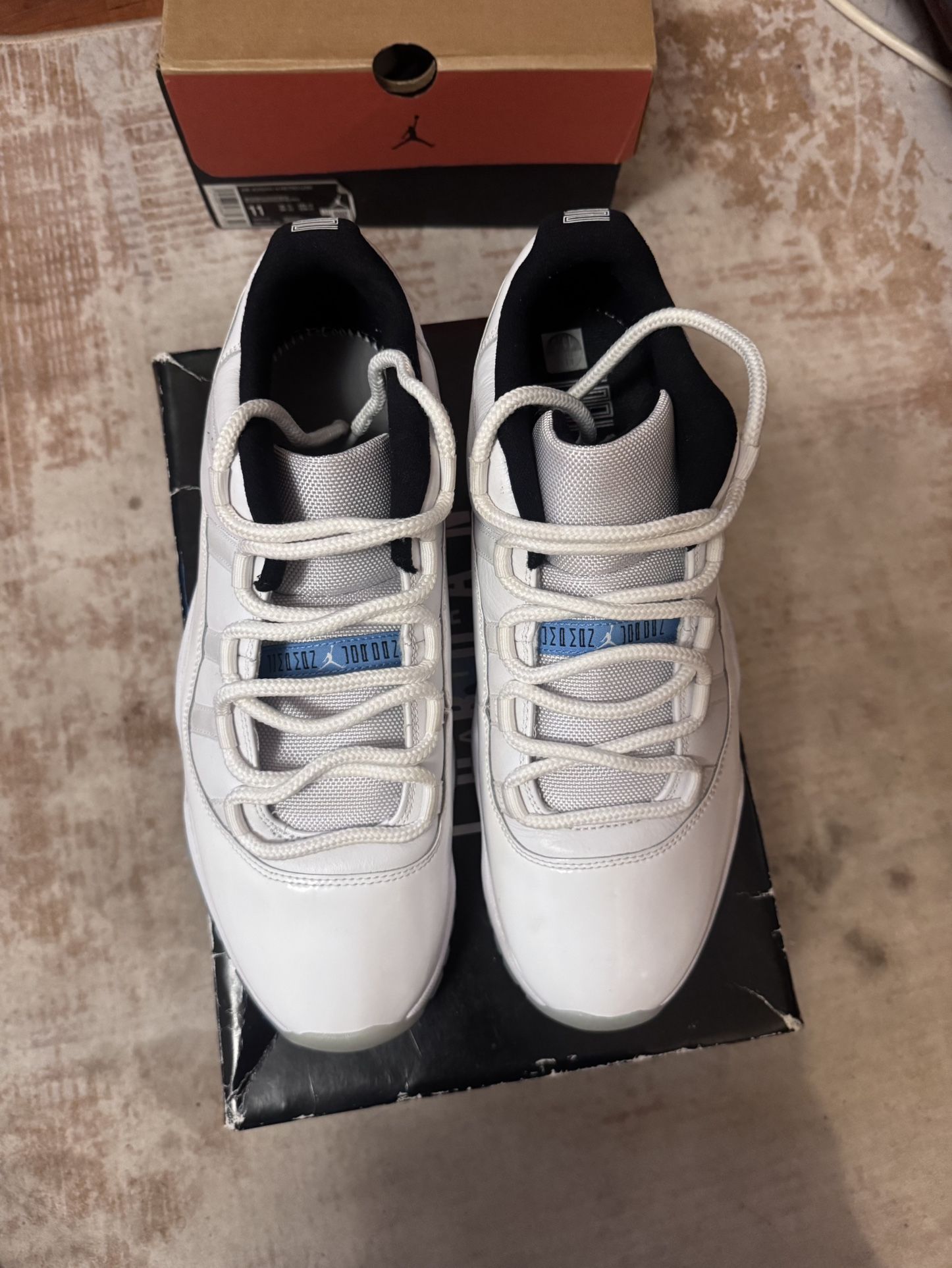 Air Jordan 11 Retro Low 'Legend Blue' size 11.5