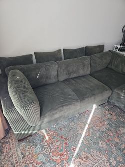 Wayfair Ebern Designs Basilius 107" Sectional $350 OBO