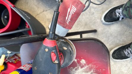 Milwaukee corded sander