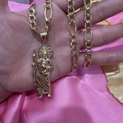 14k Gold Figaro Chain W San Judas 