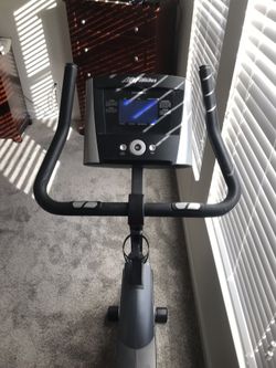 Life fitness exercise bike
