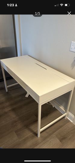 White Desk