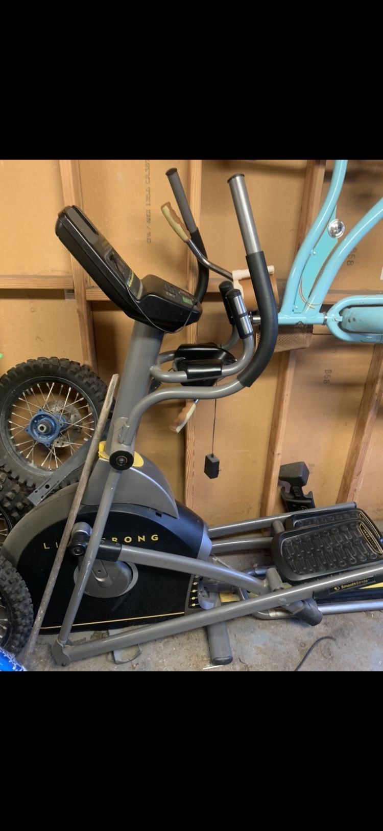 Live Strong Elliptical