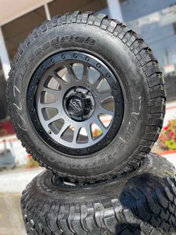 Rines nuevos para Toyota Tacoma Chevy Silverado Con llantas 255/75/17 Bfgoodich