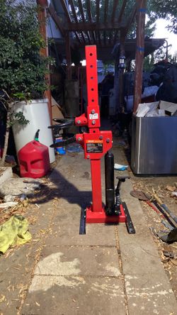 Struts spring compressor