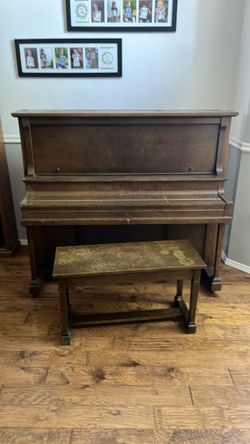 Morris Listowe Piano