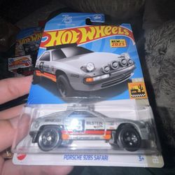 Hot Wheels Porsche 928S Safari 75