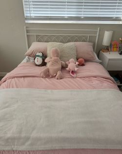 Full Size White Metal Bed Frame + Platform Base