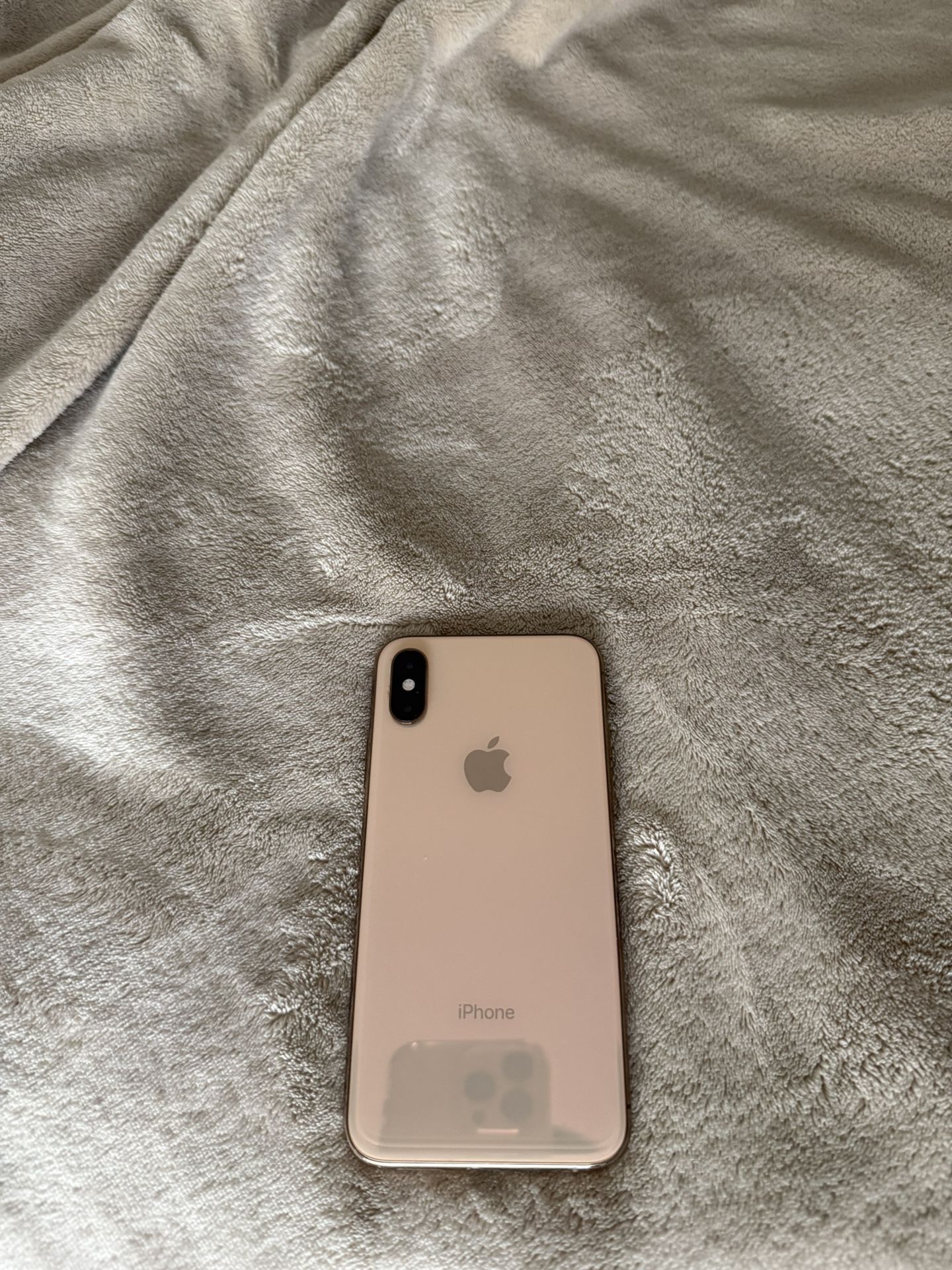 iPhone XS 64gb Unlocked Rose Gold