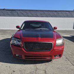 2005  Dodge Magnum