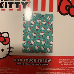 Hello Kitty Toddler Blanket