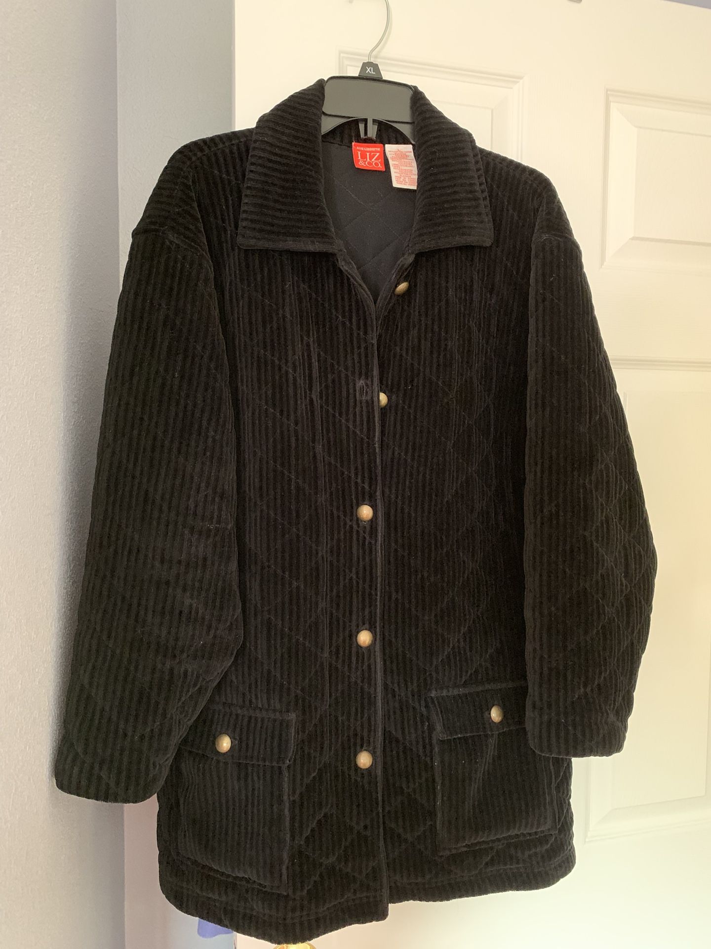 LIZ Claiborne. LlZ&CO