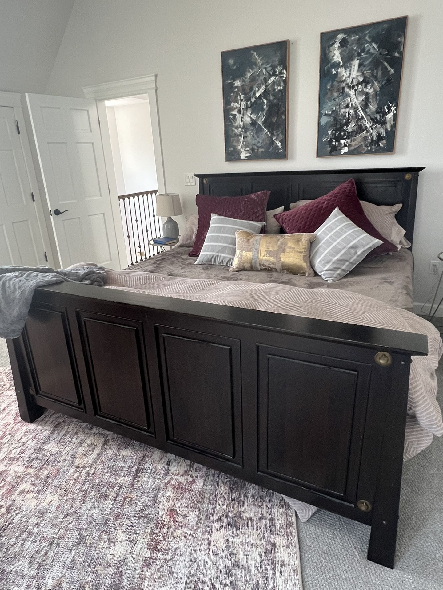 King Size PIER ONE Headboard, Footboard, Metal Frame + Matching Dresser