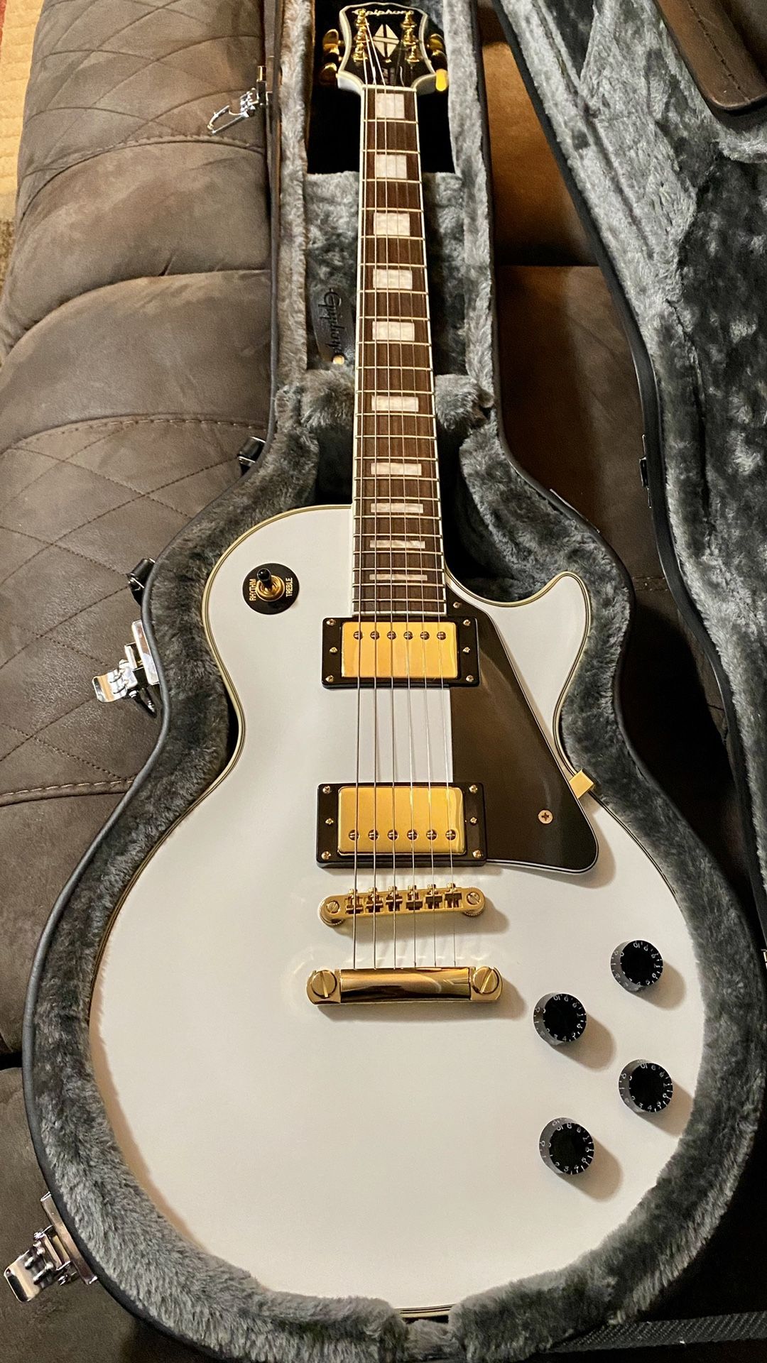 Epiphone Les Paul Custom Pro (Practically New)