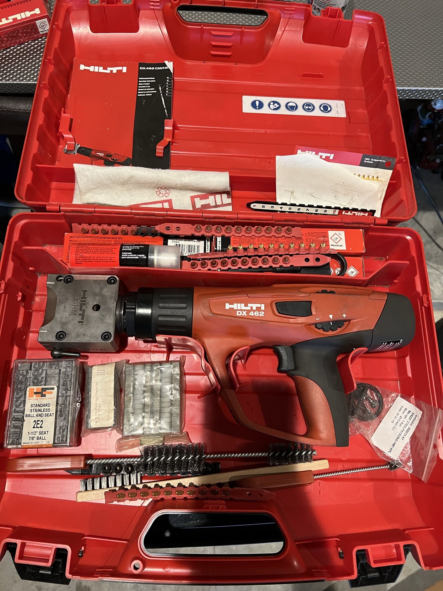 DX 462 HM METAL STAMPING TOOL Powder-actuated tool DX 462-HM