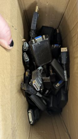 Box of DVI/VGA to Display Port DP Adapters